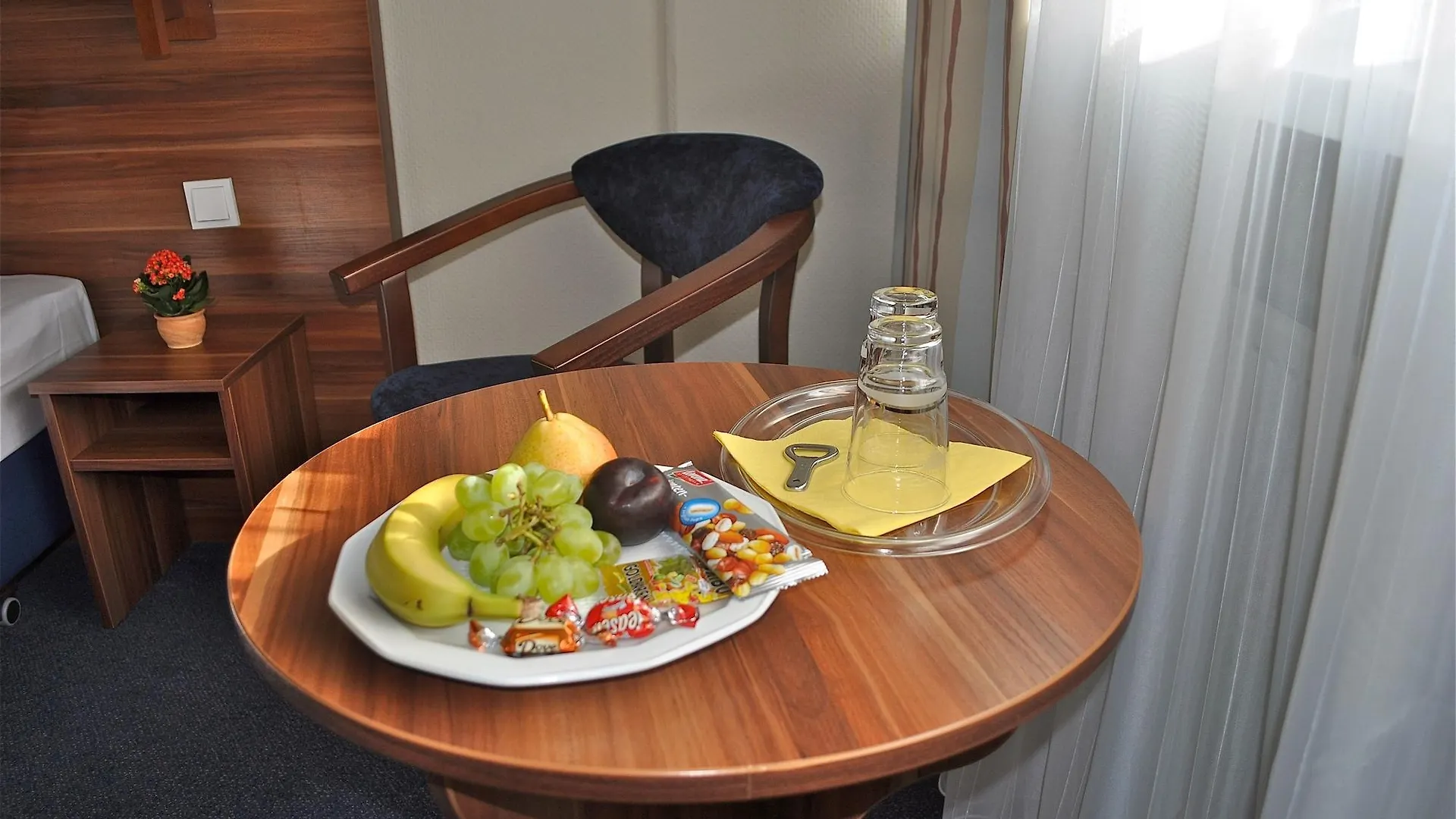 Savoy Hotel Frankfurt am Main 4*,
