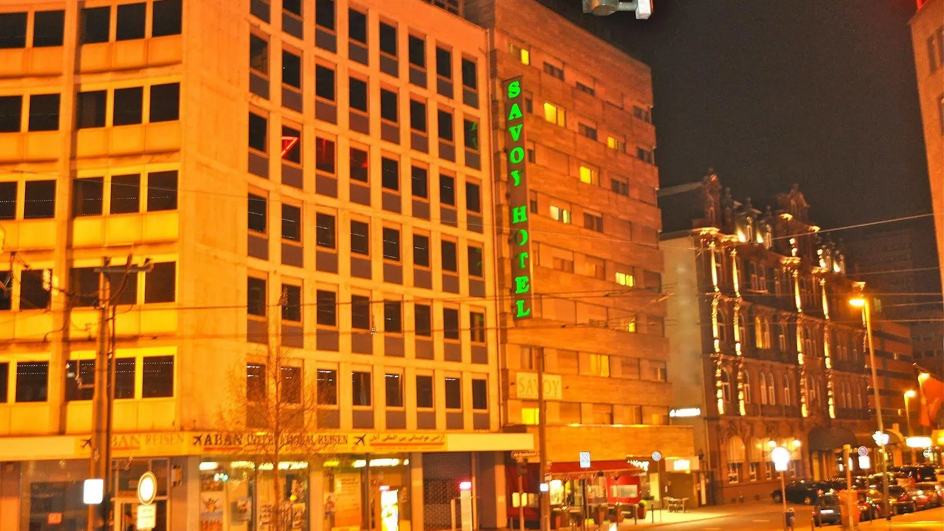 Savoy Hotel Frankfurt nad Mohanem 4*,